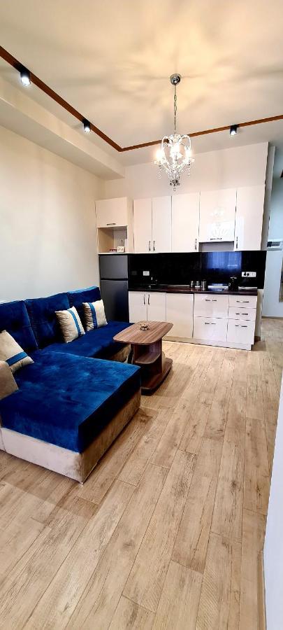 Deluxe Apartment In City Center Ереван Екстериор снимка