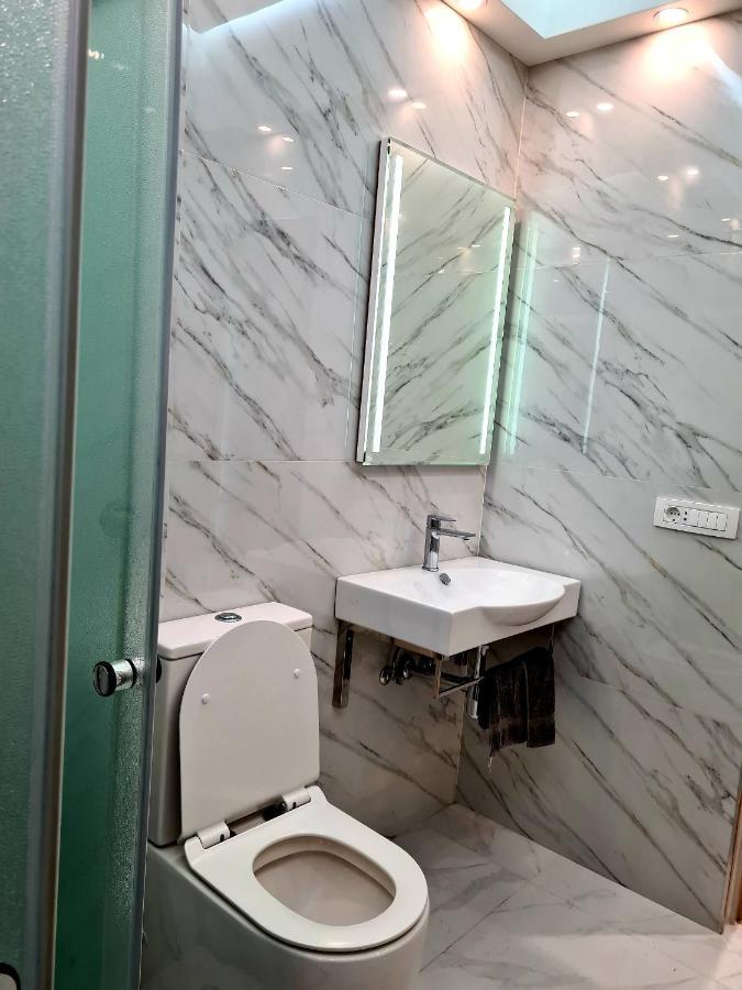 Deluxe Apartment In City Center Ереван Екстериор снимка